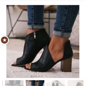 Mid Heel Perp Toe Booties Black Size 7. New